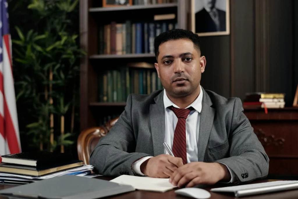 Maslahatgüzar Nedir?