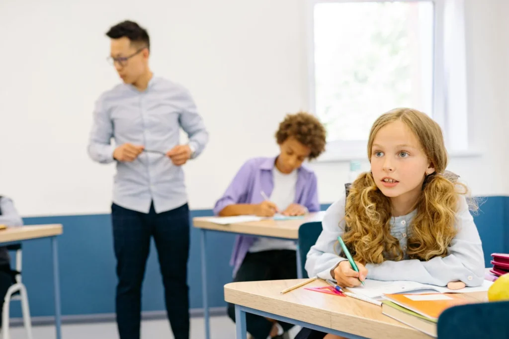 Dikkat Eksikliği ve Hiperaktivite Bozukluğu (DEHB) Nedir?