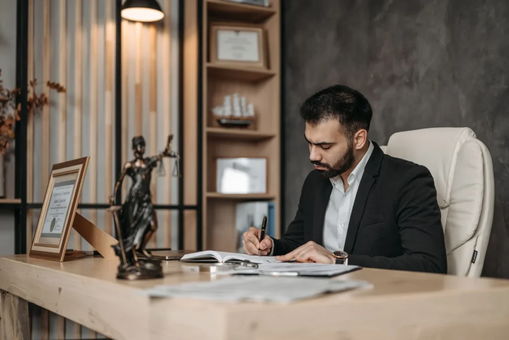 Denetim Kayyımı Nedir?