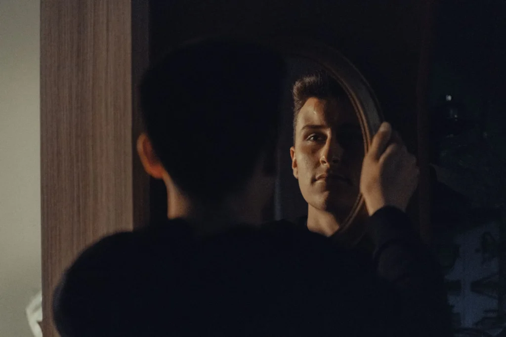Beden Dismorfik Bozukluğu (Body Dysmorphia) Nedir?